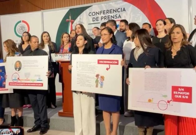 La oposición busca impedir distribución de libros de texto gratuitos