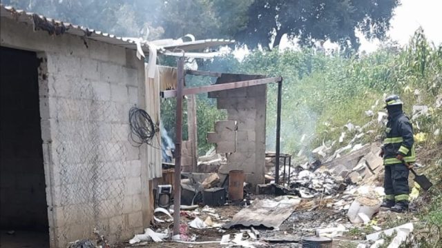 Explota polvorín clandestino en Chiautzingo, Puebla