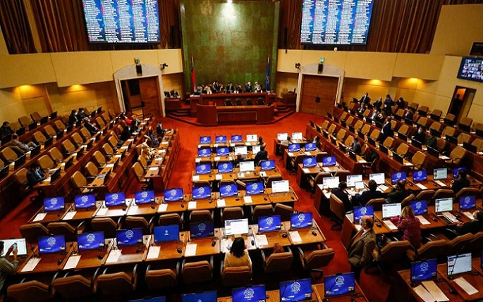 Cámara aprobó cuestionado proyecto ley anti tomas que incluye “justicia por la propia mano”