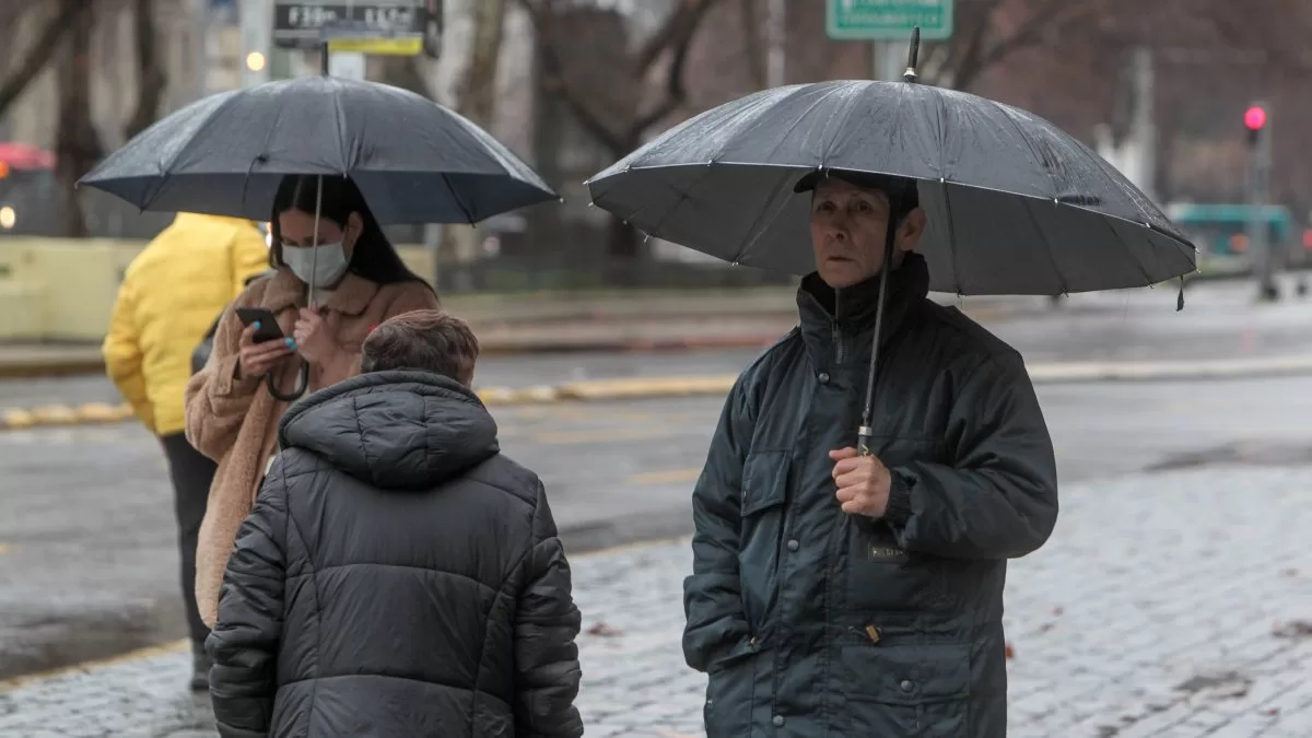 Meteorólogos prevén que fuertes lluvias continúen este lunes en el centro y sur del país