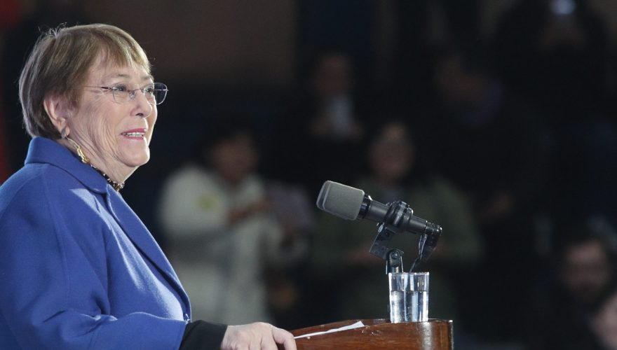 Reforma de pensiones: Bachelet llama a todos los sectores a no centrarse en sus propios intereses, sino en el bien superior de las personas