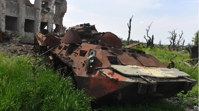 Exasesor del Departamento de Defensa de EE.UU.: «Ucrania ya perdió 400.000 hombres en el campo de batalla