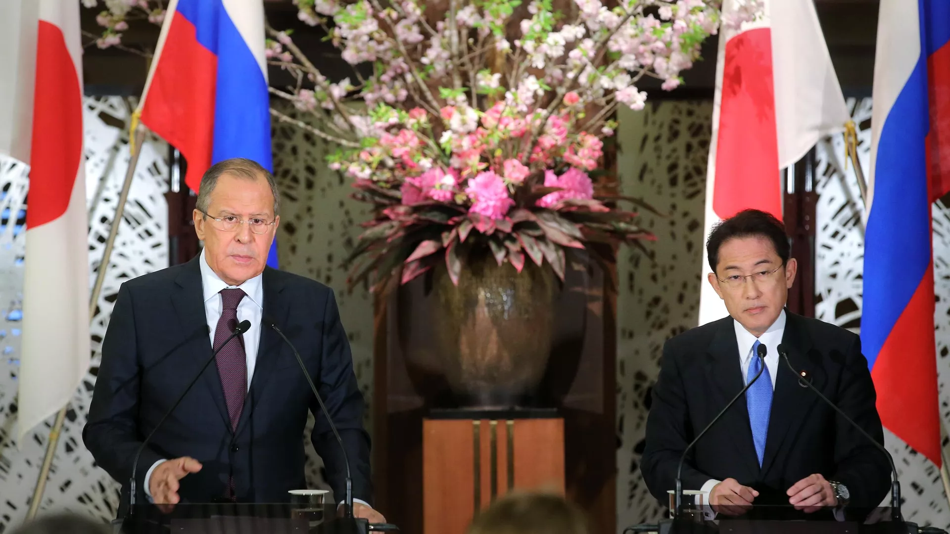 Pese a las sanciones occidentales: Japón aumenta algunas exportaciones a Rusia