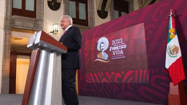 AMLO acusa de «politiquería» a legisladores de EEUU por reducir apoyo