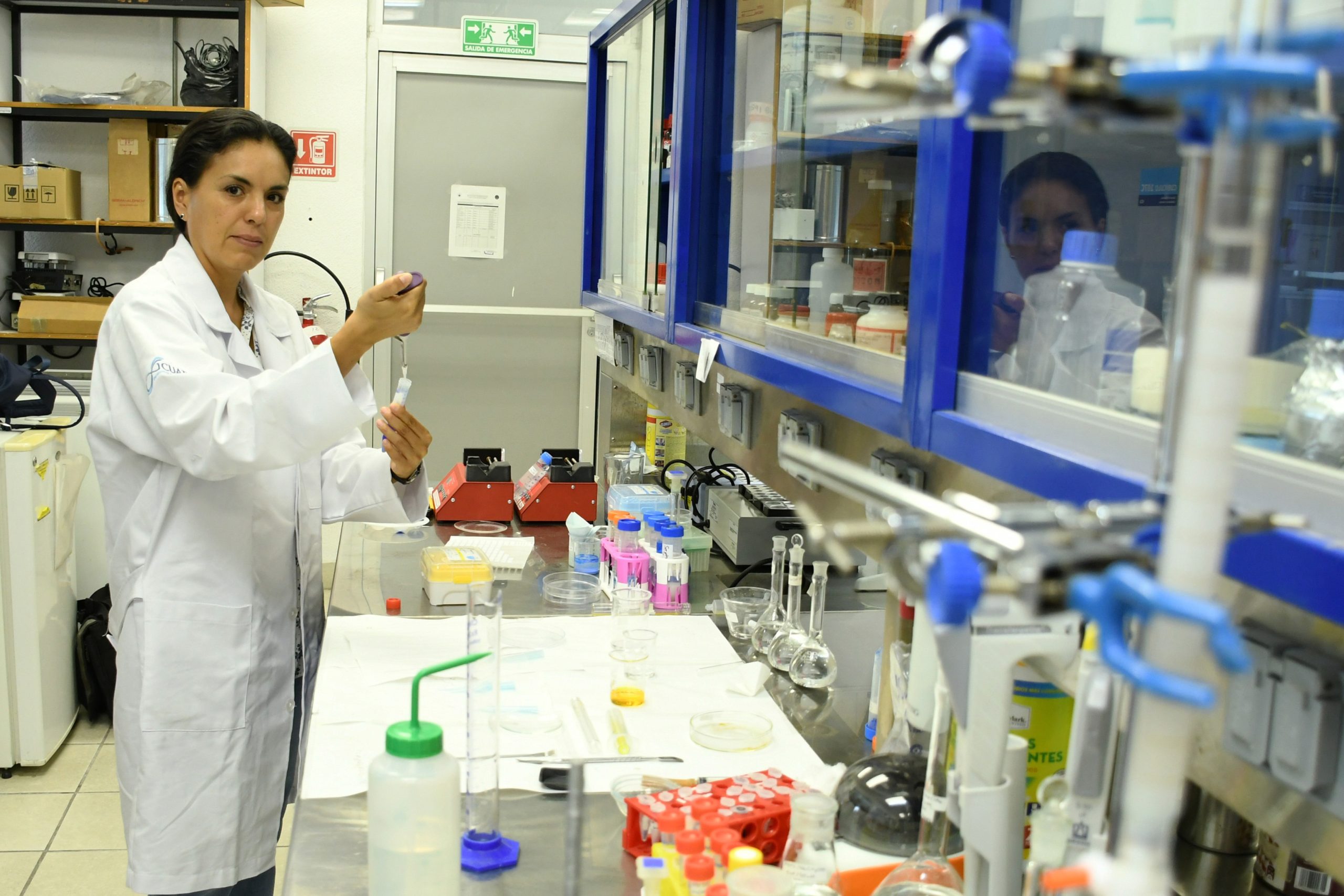 BUAP desarrolla nanomateriales para optimizar fármacos contra el cáncer