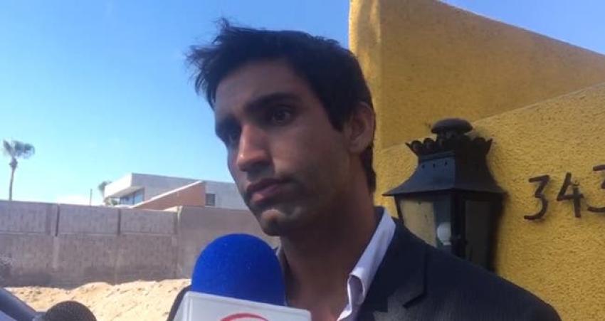 Iquique: Demandan al hijo de Fulvio Rossi por estafar a más de 120 familias con supuesta venta de terrenos para viviendas