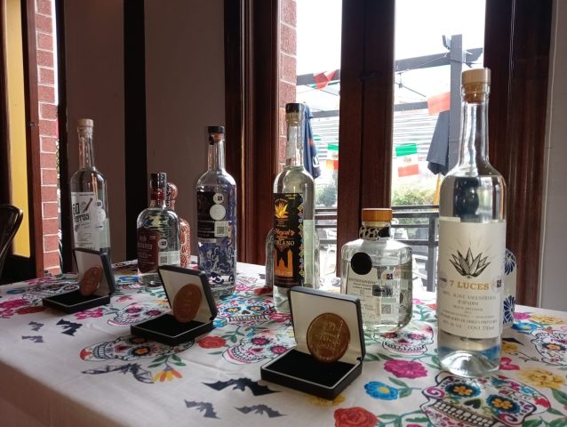 Promueven introducción de mezcal poblano a Pensilvania, Estados Unidos