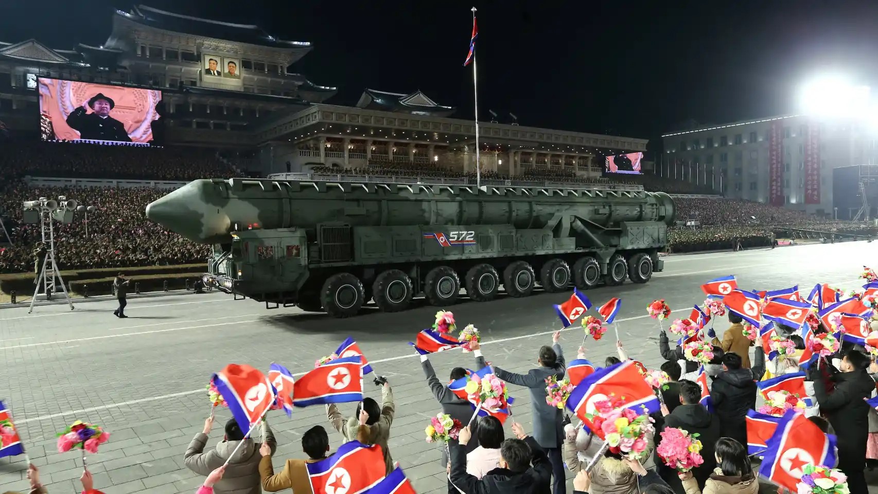 Norcorea incorpora política de fuerza nuclear a su Constitución
