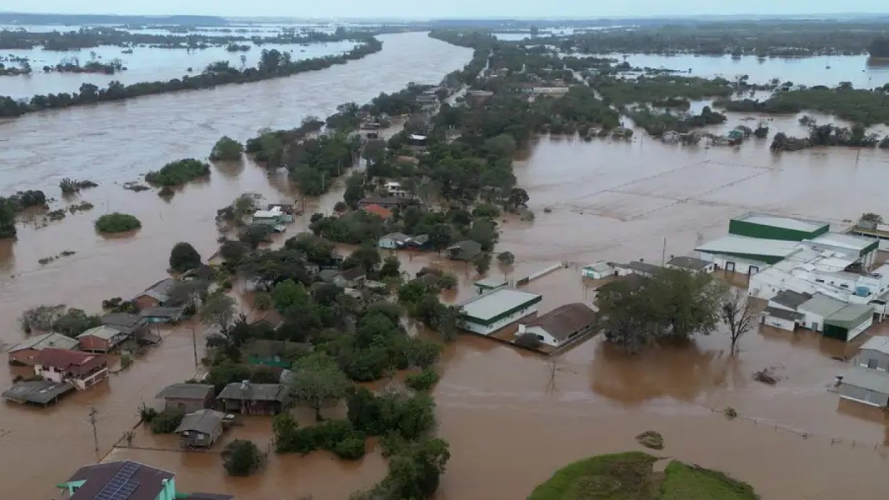 Aumenta a 22 cifra de muertos tras paso de ciclón en Brasil