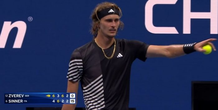 El tenista Alexander Zverev frenó en seco partido del US Open para pedir la expulsión de hombre que gritó consignas nazis