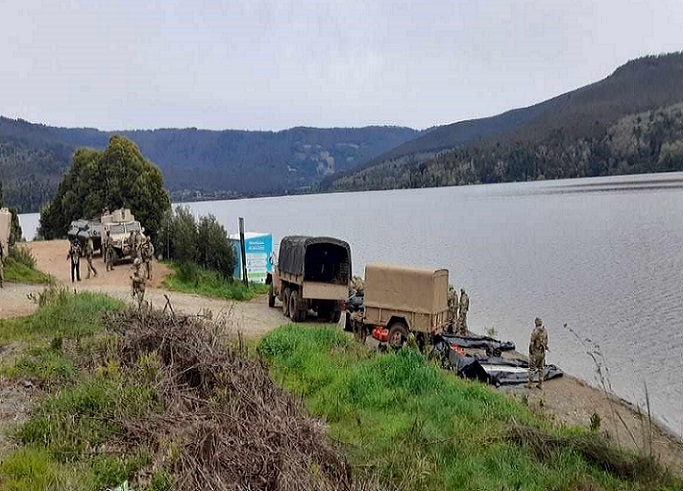 Comunidades mapuche exigen retiro de base de la Armada en Lago Lanalhue: “No queremos más lanchas a motor ni contaminación”