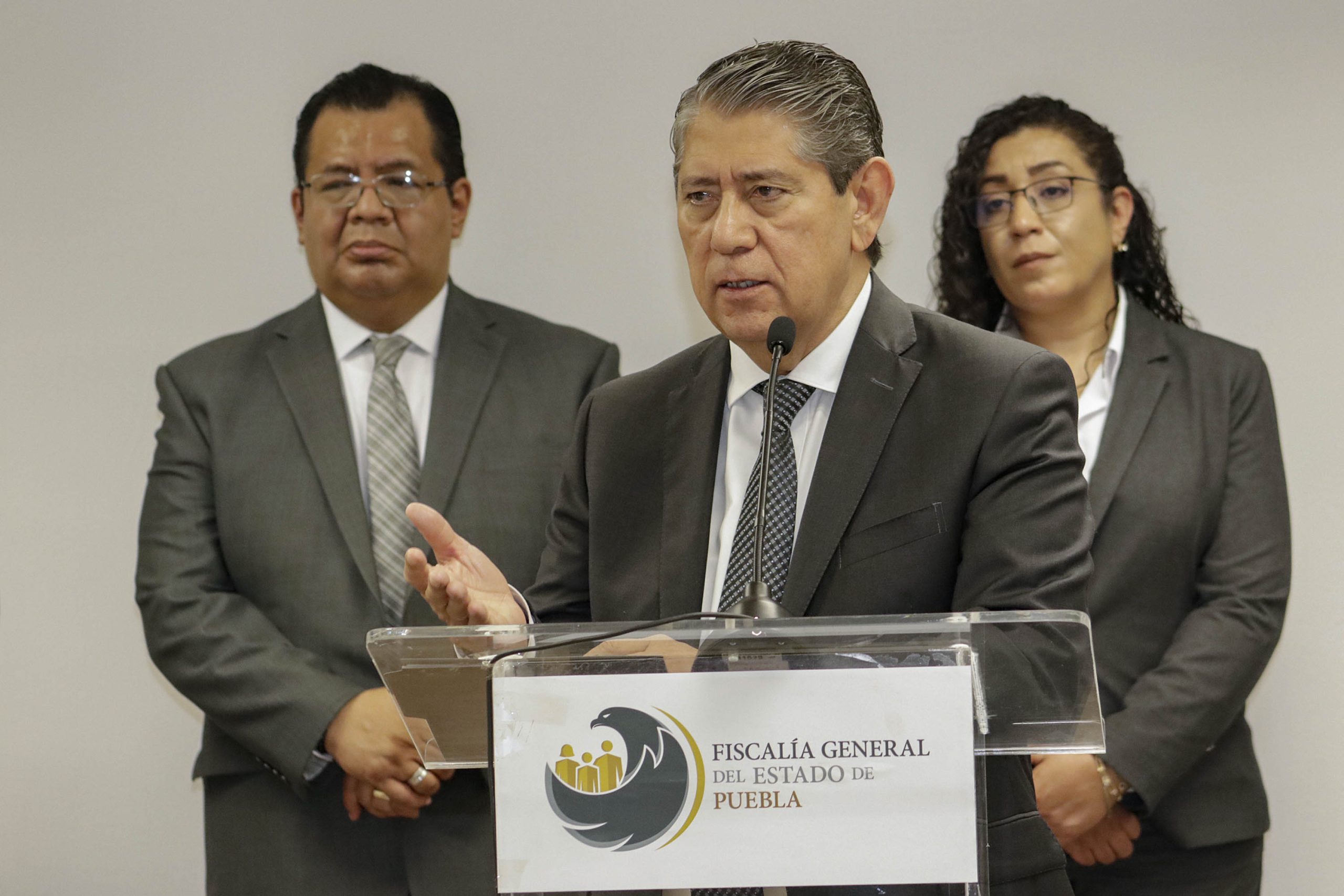 FGE investiga uso de armas cortas, tras bloqueo en la México-Puebla