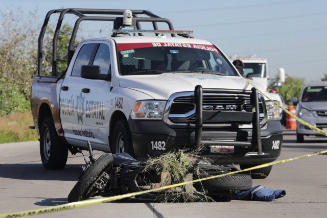 Ejecutan a balazos a motociclista en Periférico Ecológico