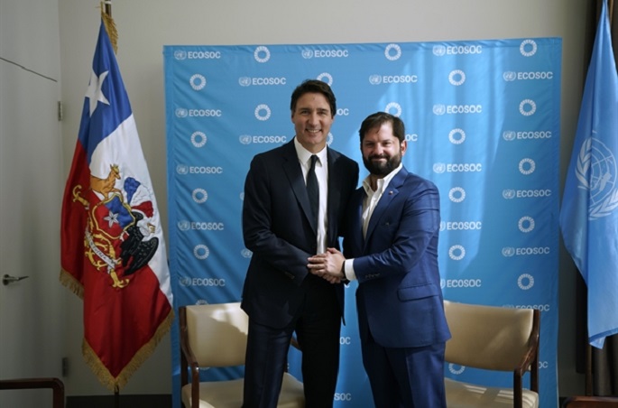 Llamado desde la Patagonia: Organizaciones exigen a Boric que intervenga ante Trudeau por escándalo salmonero canadiense en Chile