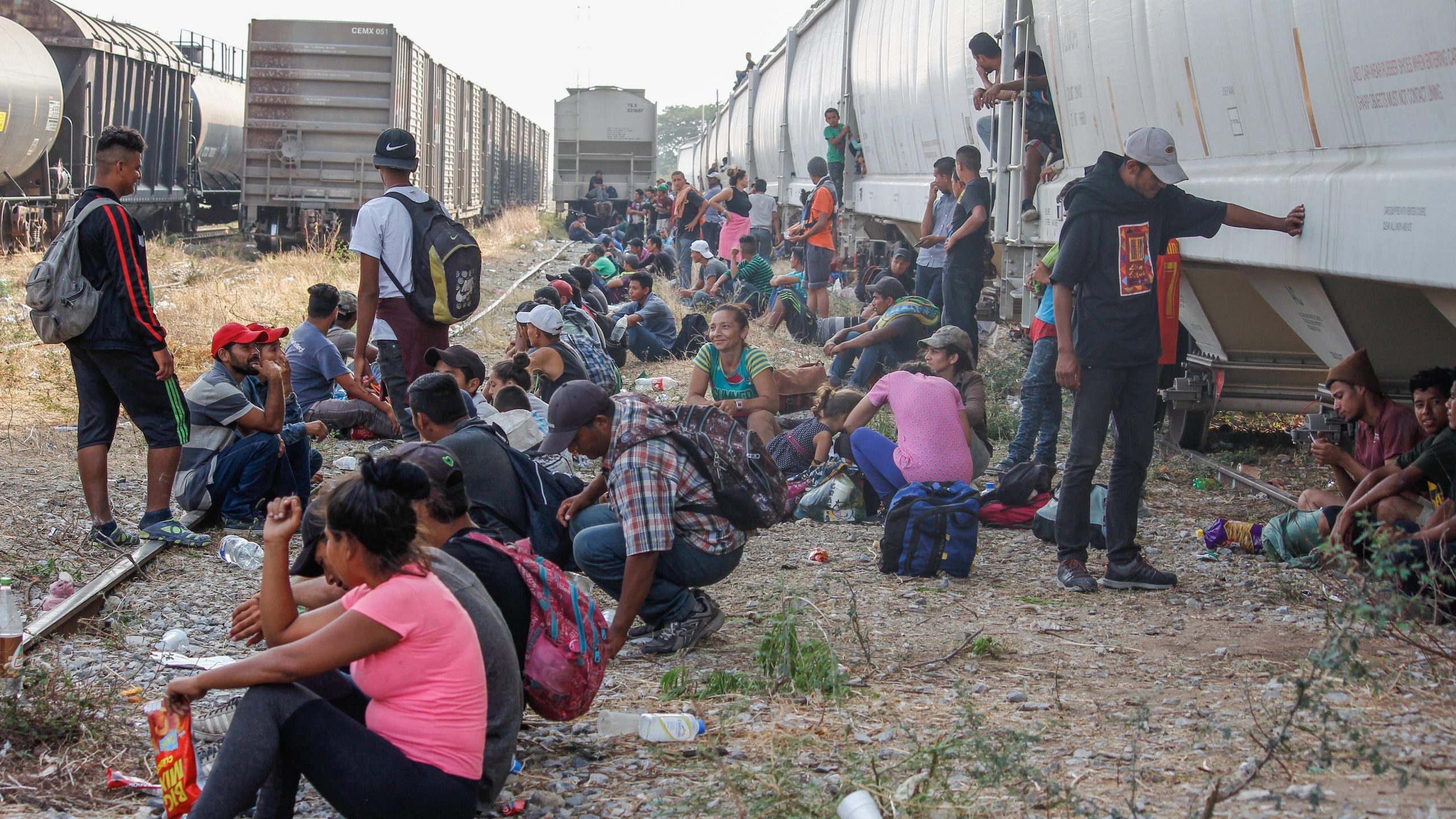 Paran trenes de carga en norte de México por ola migrante