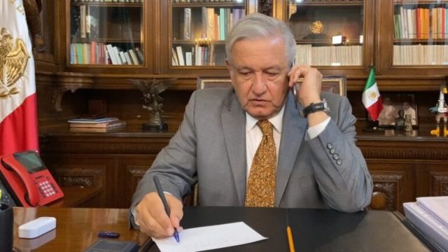 Autoridades atienden daños materiales tras sismo en Oaxaca: AMLO