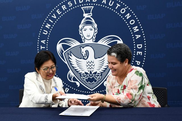 BUAP y Cuba estrechan lazos en materia de salud