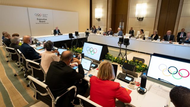 COI suspende al Comité Olímpico Ruso por anexarse deportistas ucranianos
