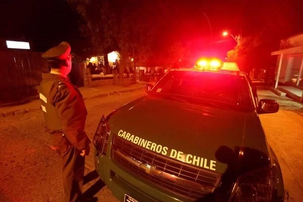 OS9 de Carabineros detiene a 3 oficiales y 2 suboficiales de la institución en proceso por apremios ilegítimos en Alto Hospicio