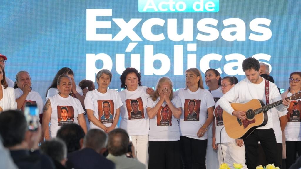 Colombia ofrece disculpas a víctimas de ejecuciones extrajudiciales