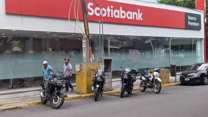 Atacan a balazos a hombre y resulta ileso en Plaza  Dorada