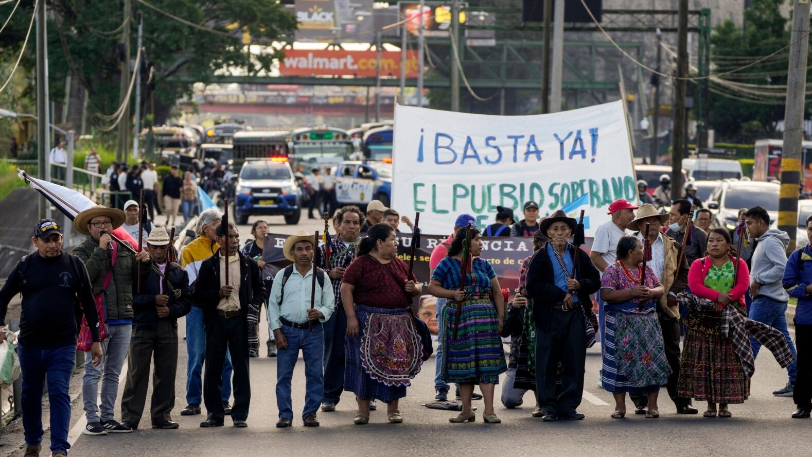 Protestan en Guatemala por intervención de Fiscalía en resultados electorales
