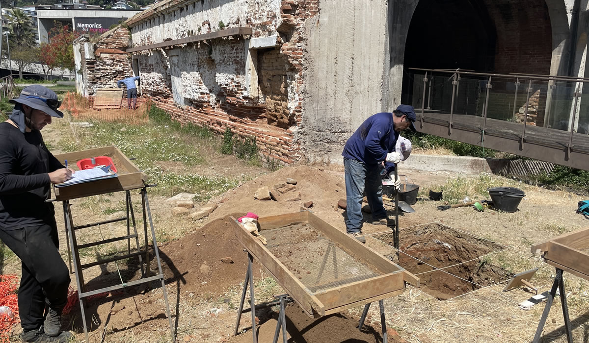 Encuentran restos bioarqueológicos en el Parque Cultural Excárcel de Valparaíso: Hay vestigios de osamentas humanas