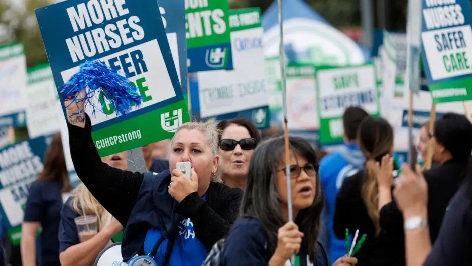«La huelga es nuestro último recurso»: Trabajadores de salud de EE. UU. exigen mejoras salariales
