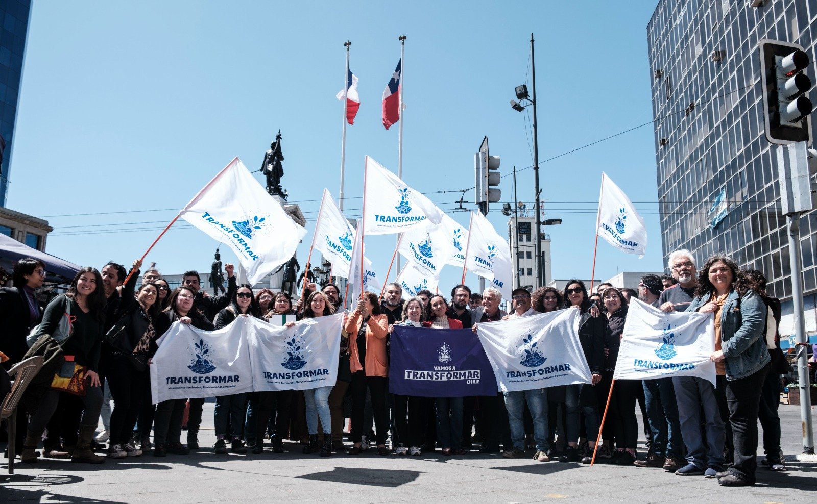 Movimiento Transformar Chile entregó primera recolección de firmas al Servel y comenzó trámites de legalización como partido político