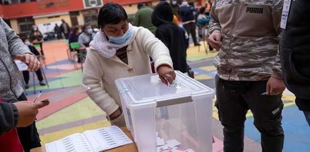 Pulso Ciudadano: 51% de los chilenos tiene nada/poco interés en el Proceso Constituyente