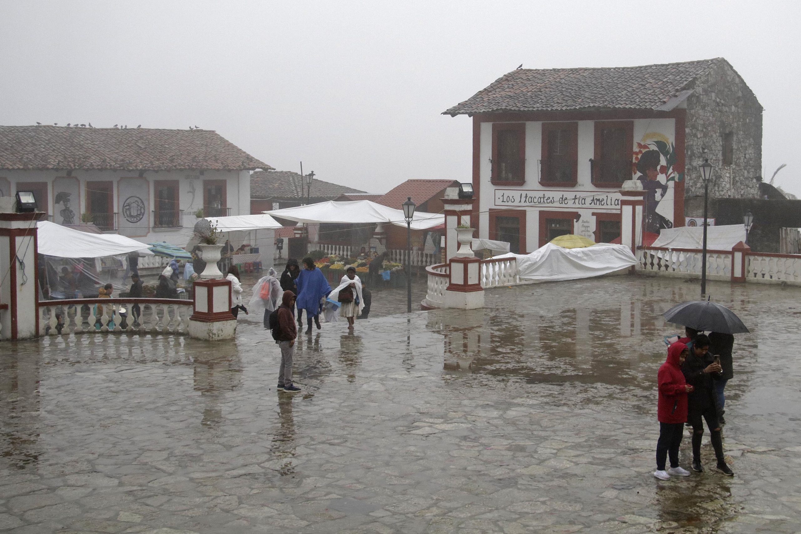 Meteorológico pronostica lluvias muy fuertes en Oaxaca y Chiapas