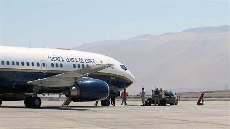 Partió vuelo para rescatar a chilenos en Israel: Avión tiene capacidad para 109 personas
