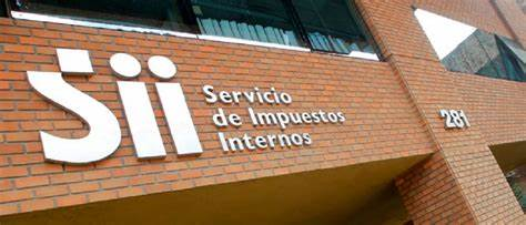 SII identificó a más 15 mil contribuyentes informales que no pagan IVA: Monto total no cancelado supera los $3 mil millones