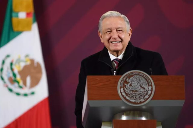 López Obrador aumenta su índice de aprobación, señala encuesta