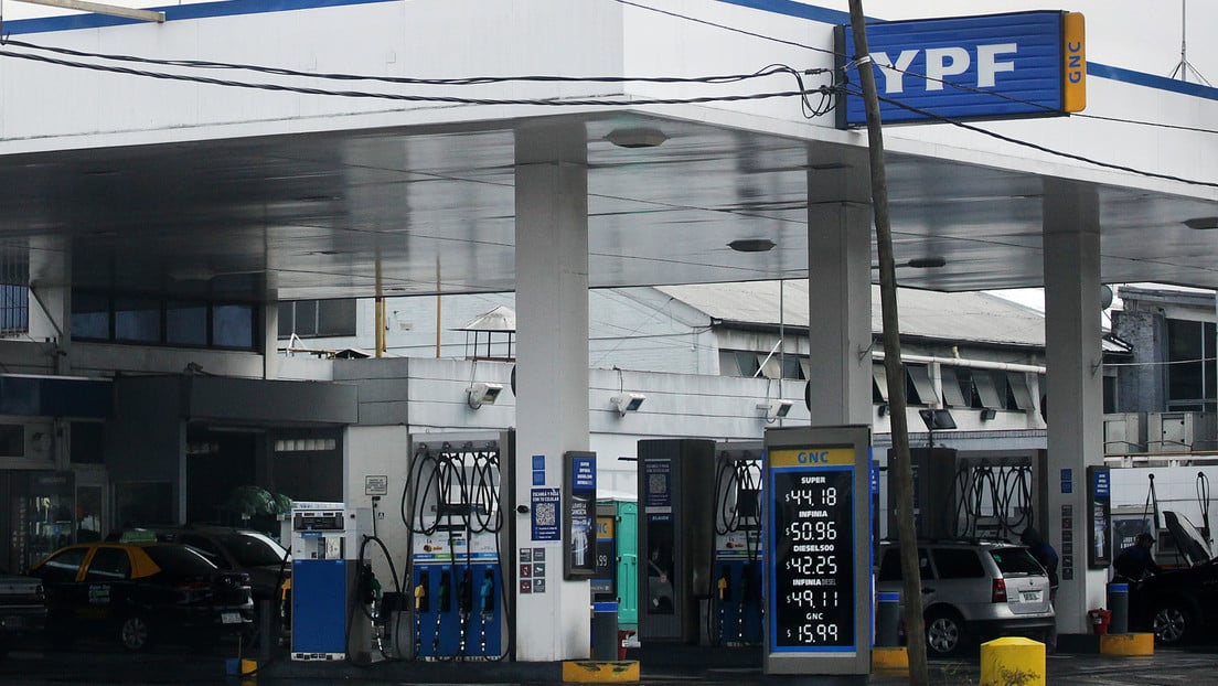 Escasez de combustible en Argentina: Massa advierte a petroleras que si no resuelven el problema no podrán exportar