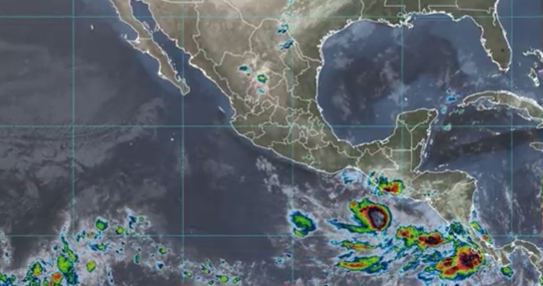 Pilar causa lluvias torrenciales y oleaje en sureste de México