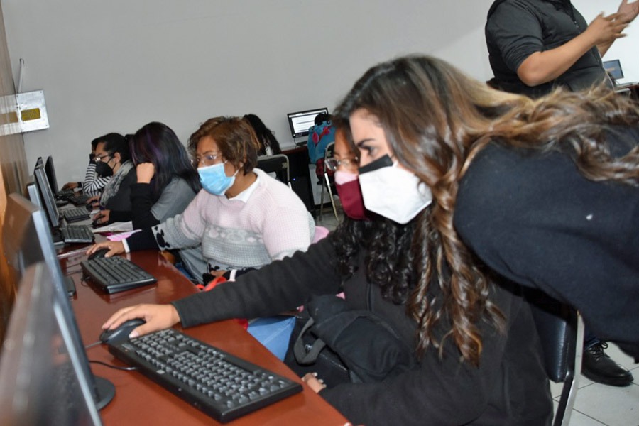 BUAP ofertará becas tecnológicas para mujeres, conoce las bases