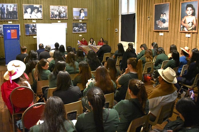 Aprendizajes de la naturaleza desde la cultura Aymara: Libro bilingüe fue presentado en Iquique