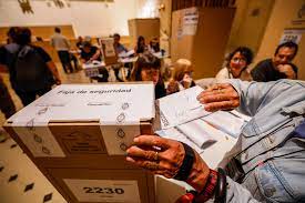 Argentina va por segunda vuelta electoral para elegir presidente
