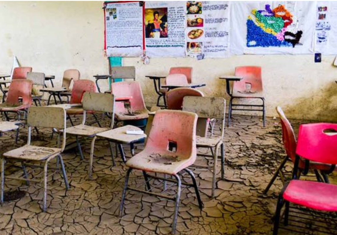 Regreso gradual tras huracán Otis en Guerrero suma 127 escuelas
