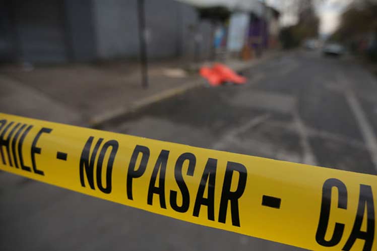 Investigan homicidio en Estación Central: Un hombre fue encontrado con dos impactos balísticos