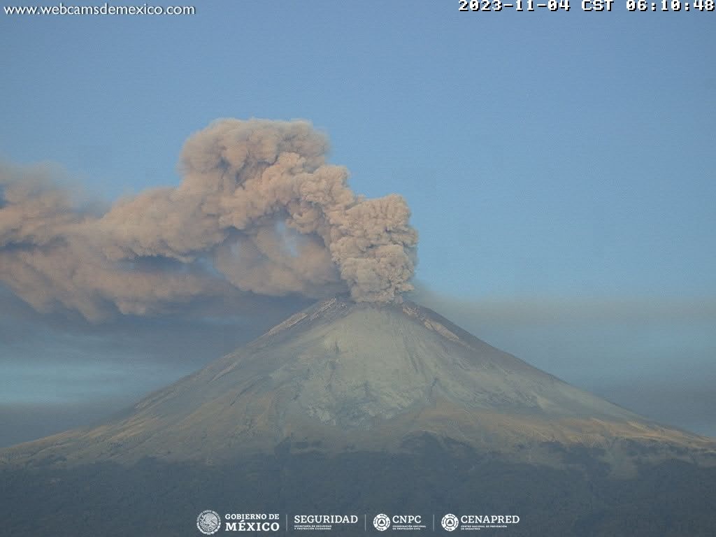 Popocatépetl registra fuerte actividad; se espera caída de ceniza