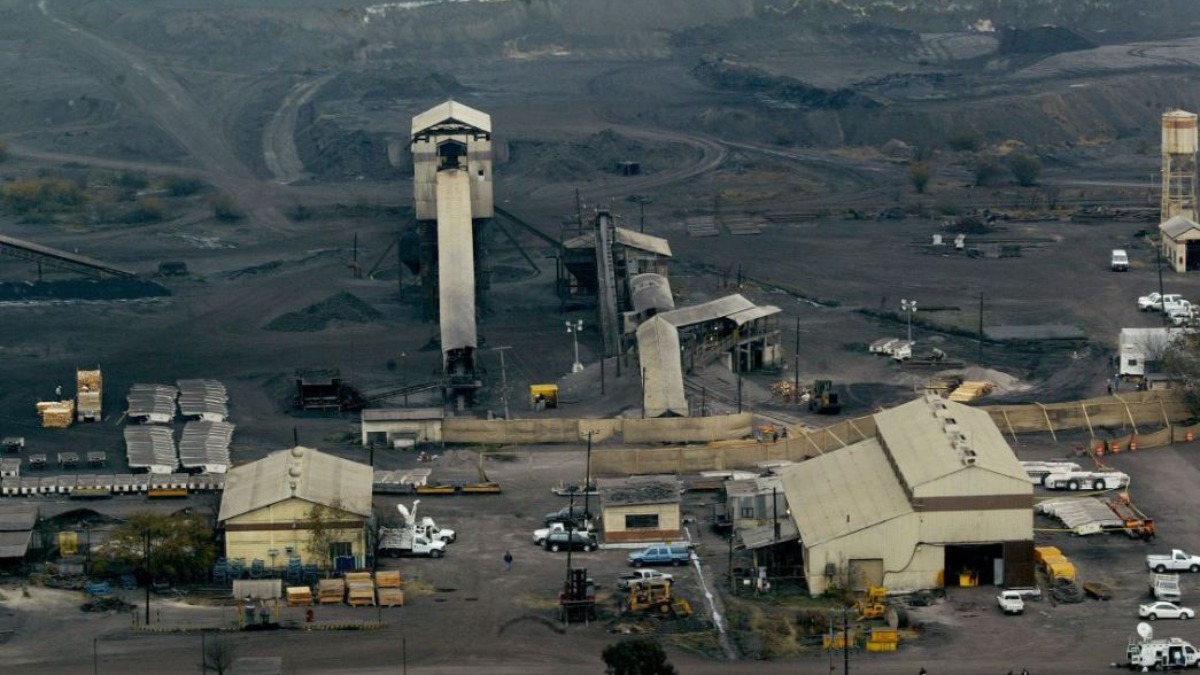 Desprendimiento en Pasta de Conchos en Coahuila deja dos mineros heridos