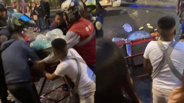 Policías tiran carrito de un elotero, gente enfurecida lo defiende (VIDEO)