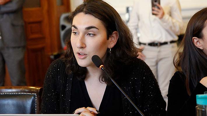 Diputada Emilia Schneider presentará proyecto «Ley Ever» para tipificar el «transmasculinicidio»
