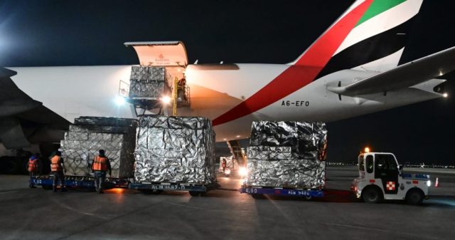 Llega embarque de 600 mil vacunas Sputnik a México