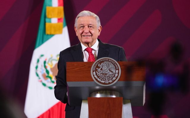 AMLO sienta bases de transformación democrática y pacífica en México: gobernadores