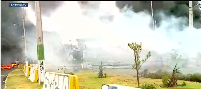 Carabineros reprime con bombas lacrimógenas protesta de pescadores artesanales en Valparaíso