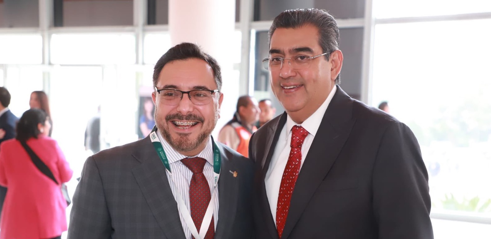 Céspedes Peregrina asiste a Asamblea General Ordinaria del IMSS