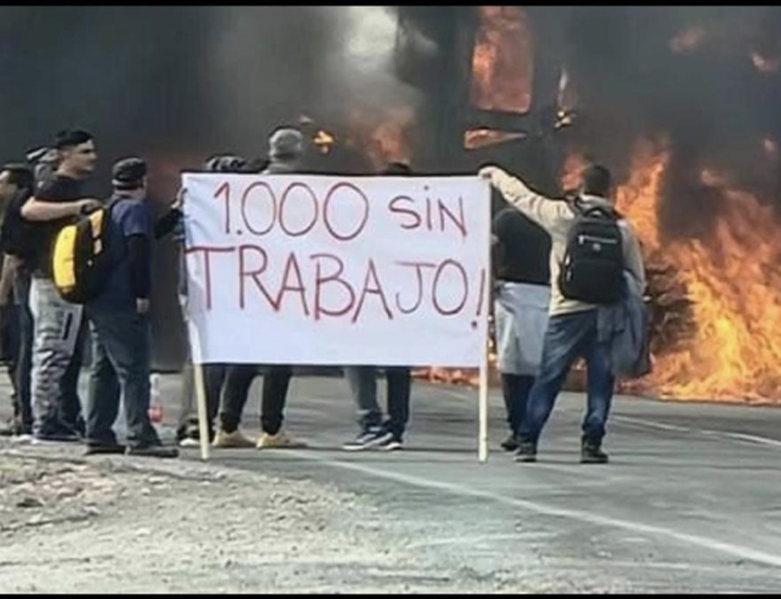 Trabajadores de Cosayach aumentan protesta social por temor a perder sus trabajos ante exigencia ambiental